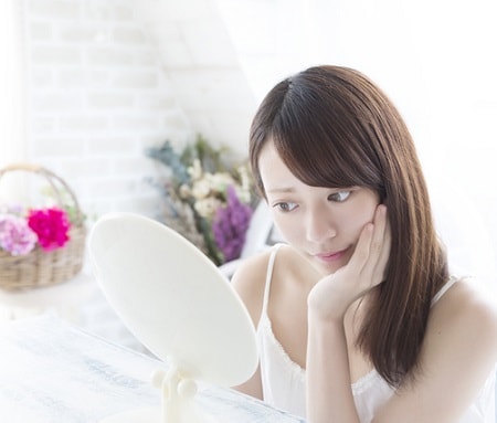 顎のざらつきをツルツルに改善するには、あるケアがポイント!