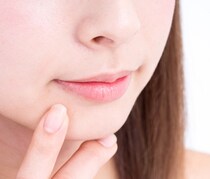 こっそり始めよう！印象美人になれる「口角」を上げるトレーニング