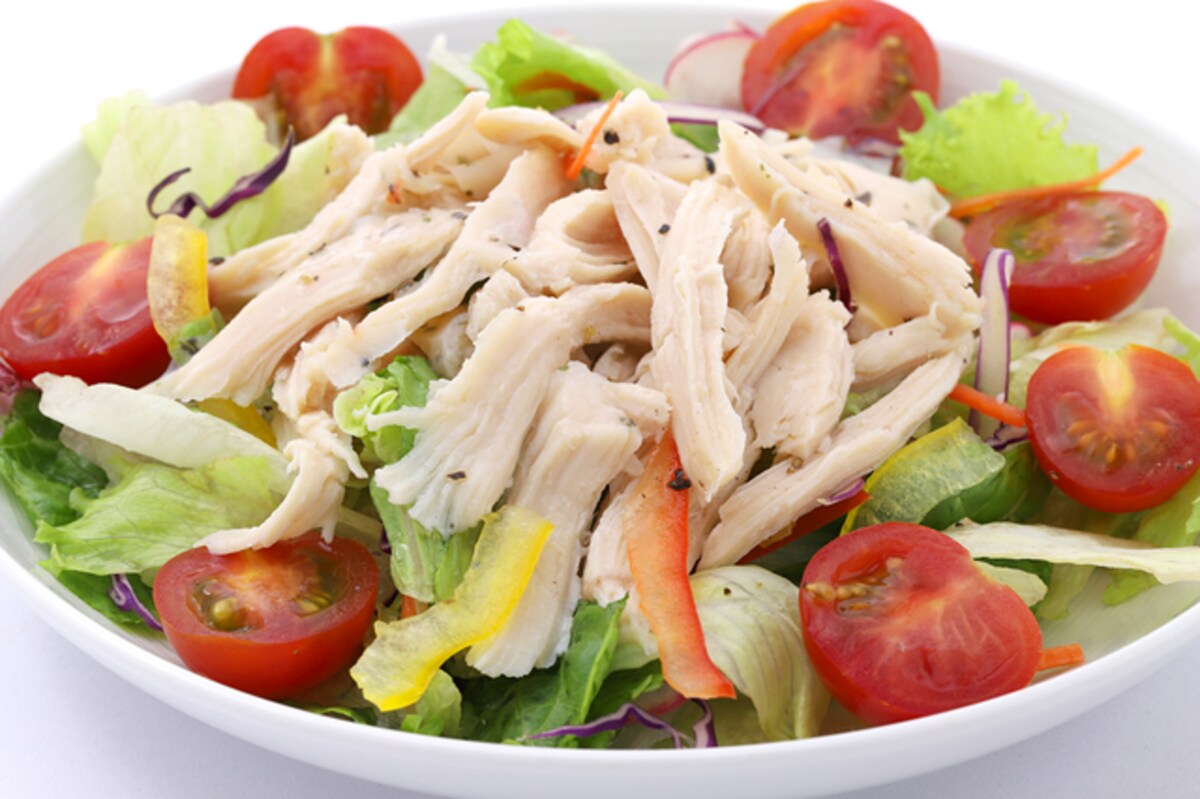 サラダチキンばかりではだめ？　身近な食材でたんぱく質を上手に摂る方法