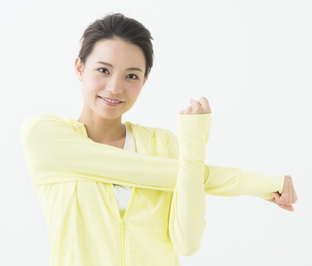 筋力がなくても大丈夫!簡単筋トレ「壁たて伏せ」でシェイプアップ