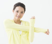 筋力がなくても大丈夫！簡単筋トレ「壁たて伏せ」でシェイプアップ