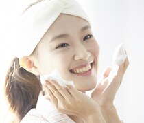 シミが消える!? 「マッサージ洗顔」の正しいやり方についてご紹介　