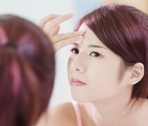 またおでこにブツブツが！洗顔の順番でおでこニキビが改善？