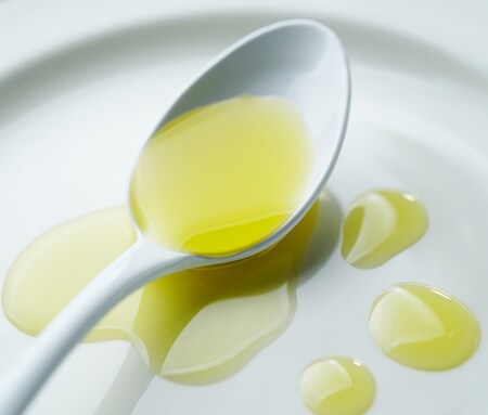 「MCTオイル」とは?期待できる効果やおすすめの使い方について