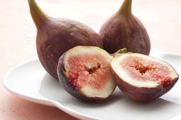 夏に旬を迎える不老長寿のくだもの「イチジク」の美容効果とは?