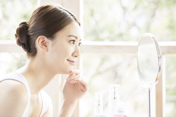 厄介な「ぽつぽつ白ニキビ」は早めにケア!毛穴詰まり対策も