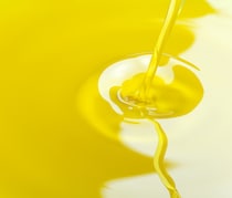 噂のひまし油の美容効果がスゴイ！美肌に美髪！さらに便通改善まで！