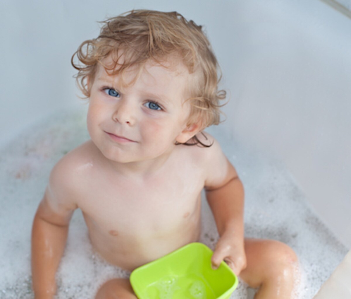 風呂嫌いに朗報！毎日お風呂に入らない方が美肌効果があるって本当？