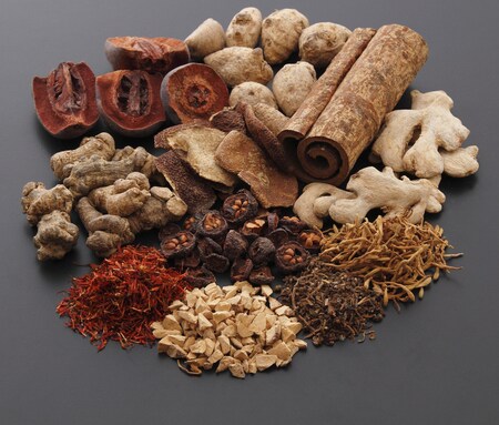 目の下のくま・シワは漢方薬で賢く改善しよう！おすすめの選び方について