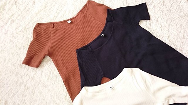楽ちんでデコルテきれい！　ユニクロの「バレエネックT」が超優秀