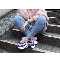 GUからも登場！　今年っぽい足元が叶う“ダッドスニーカー”って何？