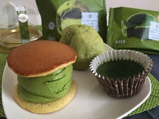 抹茶スイーツが豊作！　セブンイレブン×丸久小山園の贅沢コラボ