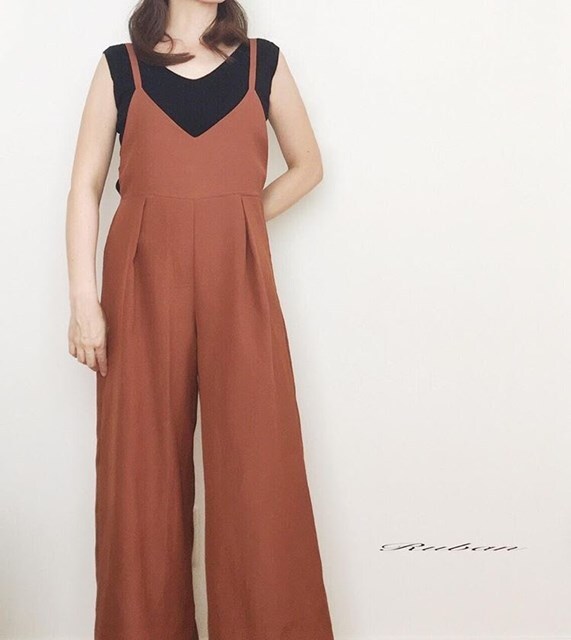 秋服はレンガ色で決まり! テラコッタカラーおしゃれコーデ集