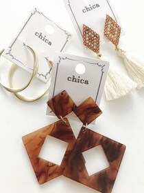 思わず大人買い！　3COINSの高見えピアスがあなどれない