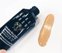 美容液を超える“漢方ファンデ”って何!? 大ヒット中のボビイ ブラウンの名品