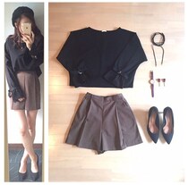 二の腕細見えゲット！　GUの盛り袖カットソーが大人可愛い