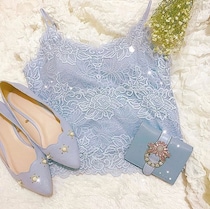 GUの「ブラフィールビューティー」を、サラリ大人女性の着こなしで！