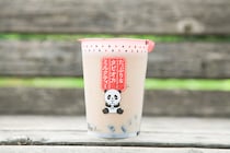 400g！ファミマ「たっぷりなタピオカミルクティー」はタピりまくれるけど…