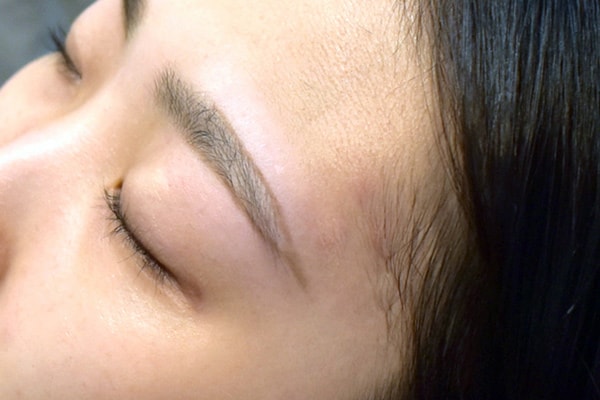 眉だけで印象は人気モデル!?「なりたい顔」に合わせた眉毛の描き方