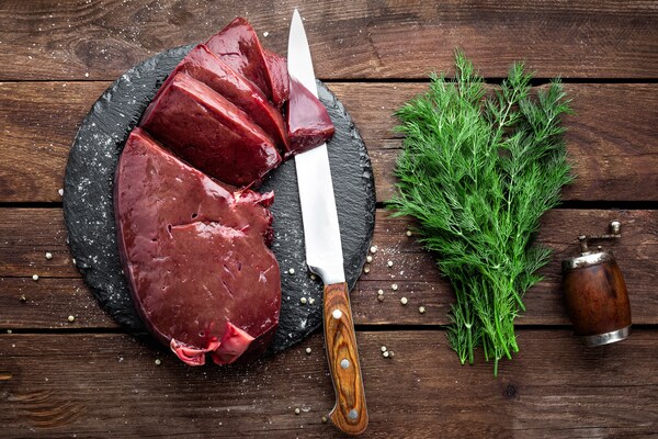 レバーの中でも貧血や肌トラブルに良い種類はどれ?おすすめの食べ方