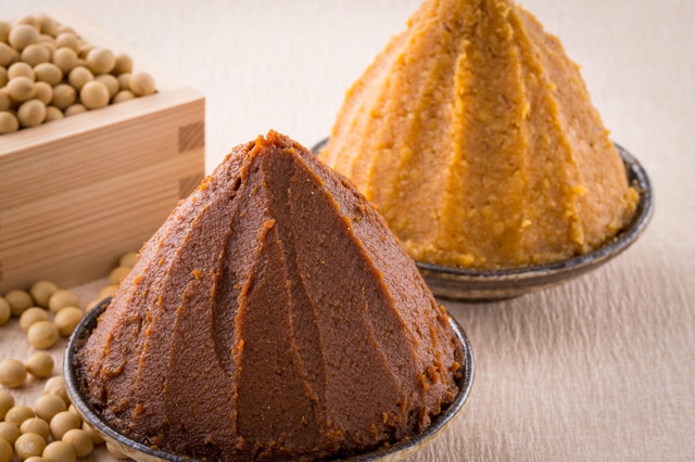 白味噌と赤味噌の違いとは?成分や効果に注目!