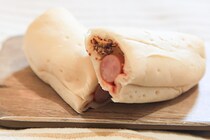 こんなの待ってた！ローソンの「ソーセージロール」はシャウエッセン使用！