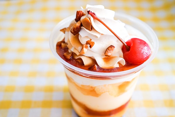 ローソンのプリンアラモードが“斜め上”の進化を遂げていて、戸惑い隠せない！