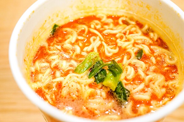 人気店「若武者」とコラボ！ローソンの「特濃旨辛鶏台湾」はクセになる辛さで夏にピッタリ！