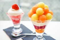 【スイーツクイズ】このパフェを販売しているショップの名前はなんでしょう？