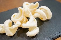 摩訶不思議なスナック菓子「ドラゴンポテト」に「たらこバター味」登場！これは危険かも…