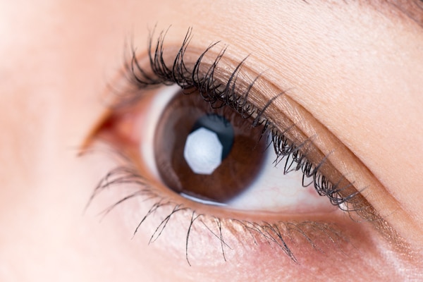 自まつ毛を伸ばして憧れのドーリーアイをGET!おすすめのケア方法