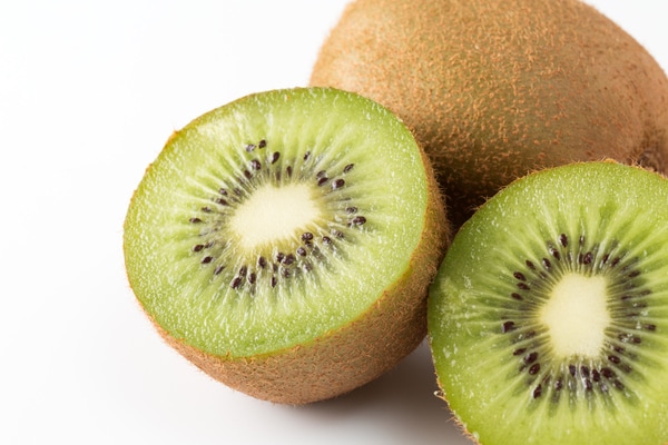 キウイには××を柔らかくする作用があった?おすすめのレシピ