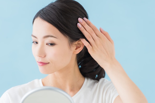 夏の頭皮トラブルはヘッドスパで改善しよう!自宅でのやり方