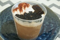 【辛口評価】ファミマの「タピオカパフェ」を食べてみたけど…