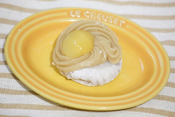 ヒントは秋！ローソンの新作ハイブリッドスイーツとは？