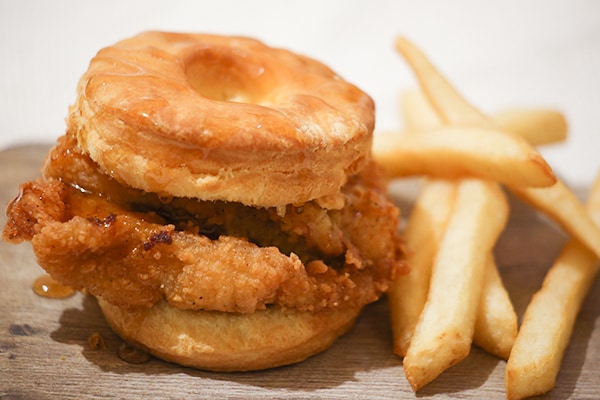 SNSで超話題!ケンタッキーで作るオリジナルサンドが激ウマ!