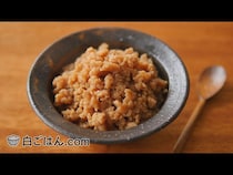 【動画】これは簡単！箸4本で混ぜる食卓の万能「鶏そぼろ」の作り方動画