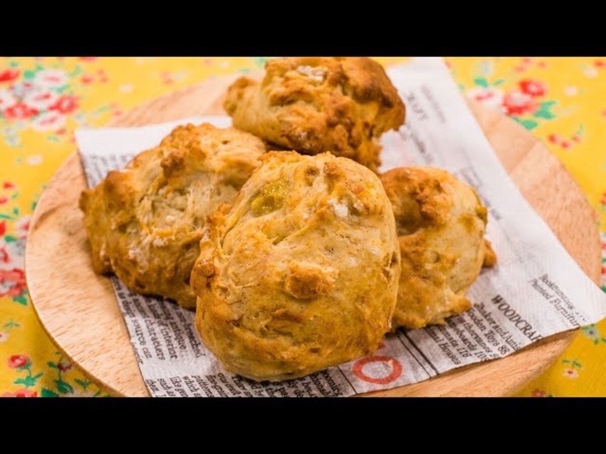 【動画】袋の上から混ぜるだけの簡単レシピ！ホットケーキミックスでつくるバナナスコーン