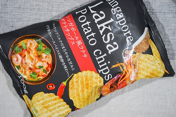 コンソメや塩味に飽きたら試す?○○で買えるシンガポール風味のポテトチップス