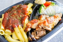 ローソンの洋食セットは一皿でいろんな味を楽しめるから満足度高めかも！