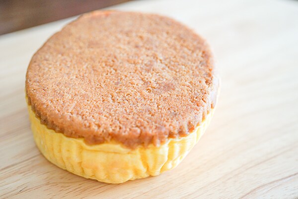 1個405kcalだけどウマイから食べちゃう！ローソンの「プリン！?パン」