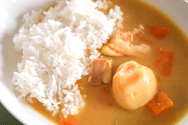 ご褒美感アリ！無印良品の「厚切りベーコンのスープカレー」がめちゃウマでした！