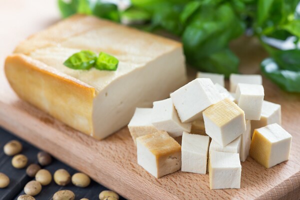 まるでチーズ！「スモーク豆腐」の作り方やアレンジレシピをご紹介