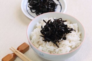 カルシウムが牛乳の12倍!? ひじきにそっくりな海藻類「アラメ」とは