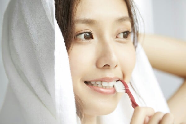 オーラルケアで笑顔に自信がもてるように。歯ぐき下がりを防ごう!