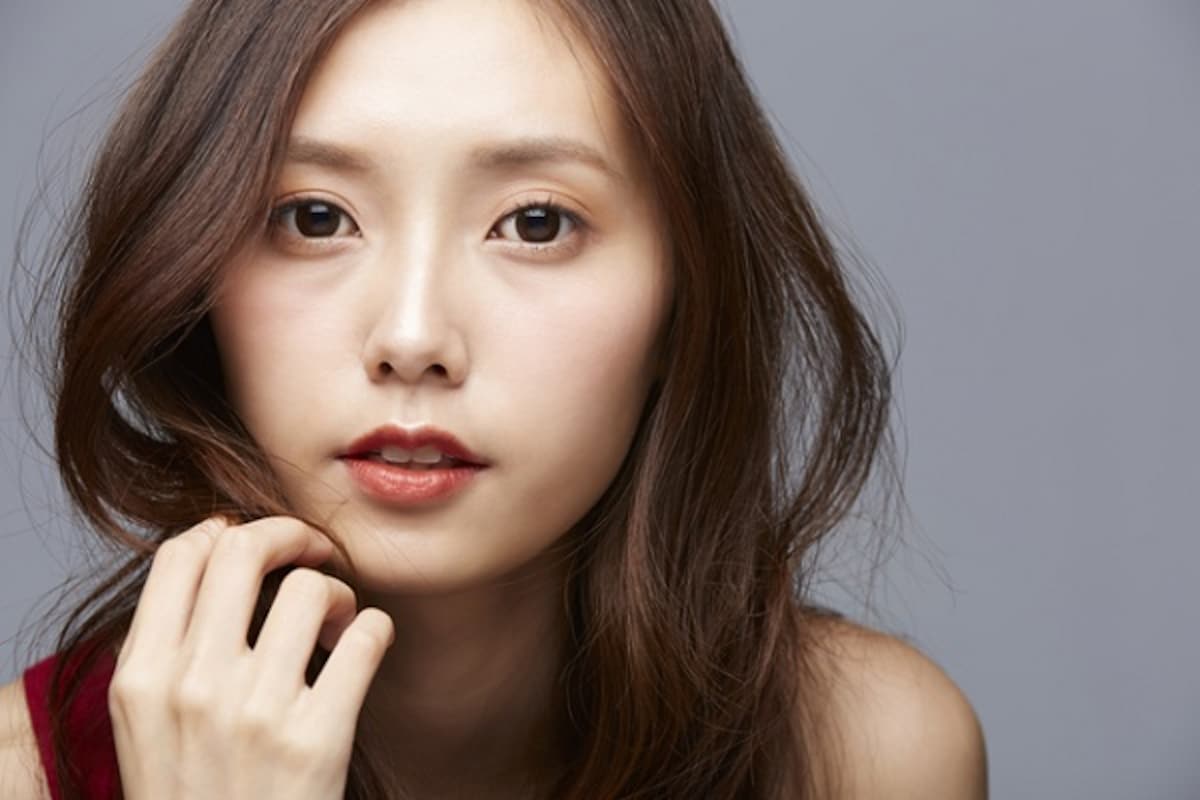 ベースメイクの仕上がりに差！ メイクスポンジの使い方＆選び方