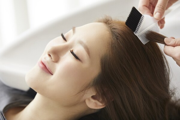 サロン帰りの女性必見!カラーリングを長持ちさせるコツ