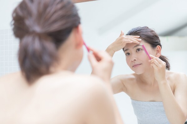 顔の産毛ってどうしてる?正しい顔の「産毛処理」の方法とメリット