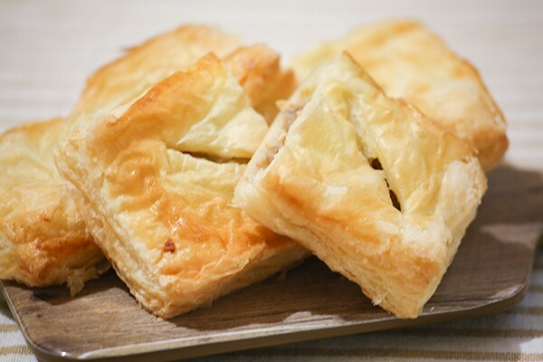 もう食べた？ミスドと新宿中村屋のコラボパイがウマイ！