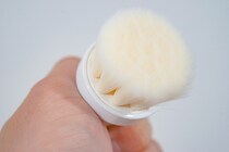 黒いポツポツ解消？「毛穴ツルリ筆」で洗顔してみた！